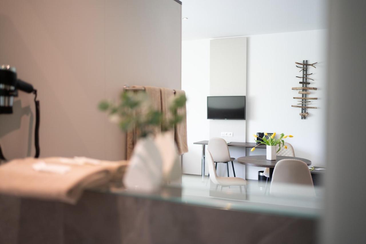 Eee Hotel Ліцен Екстер'єр фото