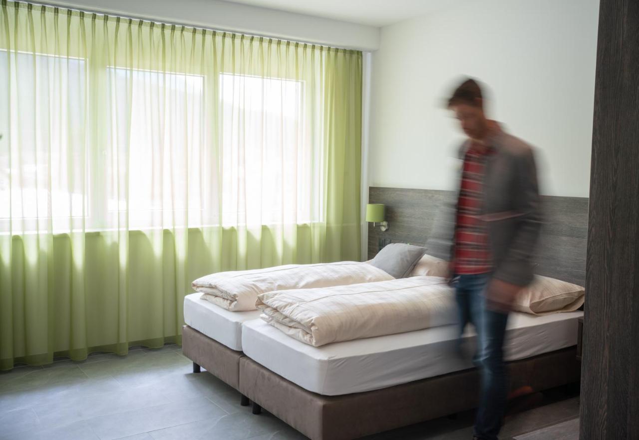 Eee Hotel Ліцен Екстер'єр фото