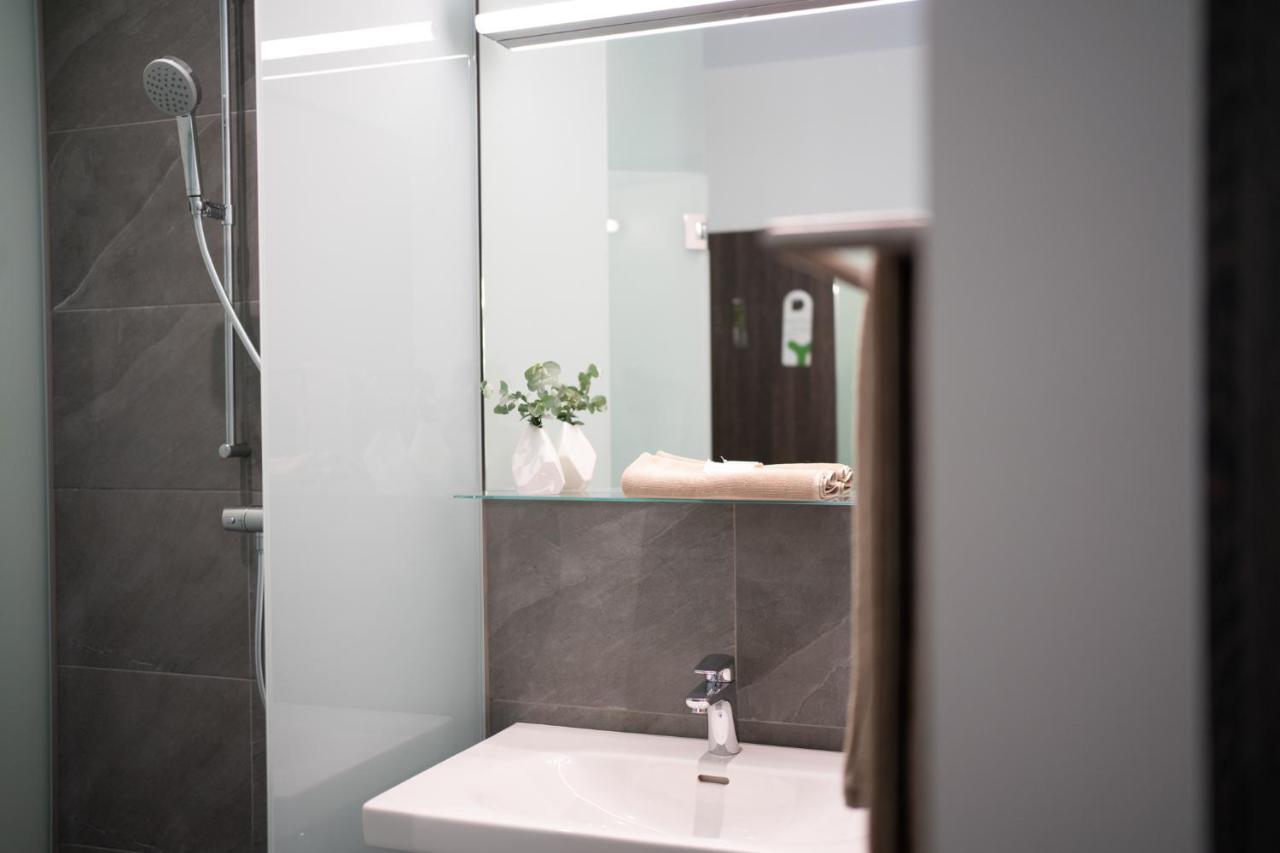 Eee Hotel Ліцен Екстер'єр фото